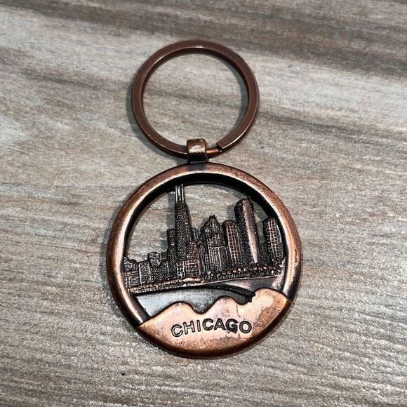 Chicago City Scape Round Copper KeyChain - Picture 1 of 4